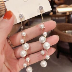 Adoara Long pearl earrings
