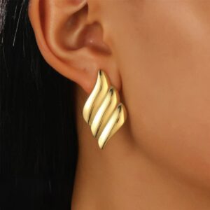 Adoara Golden Stud 18k Gold plated