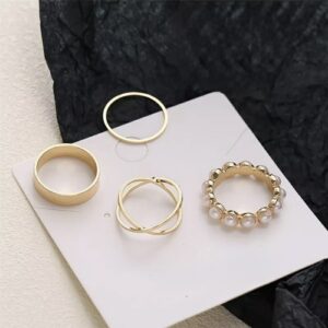 Adoara Pearl Ring Set