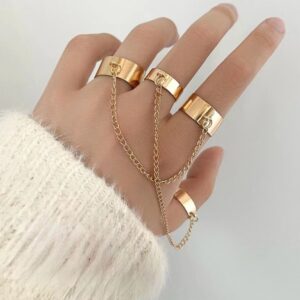 Simple elegant ring set